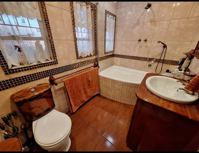 3 BEDROOM HOUSE FOR SALE IN VANDERBIJLPARK SE 1